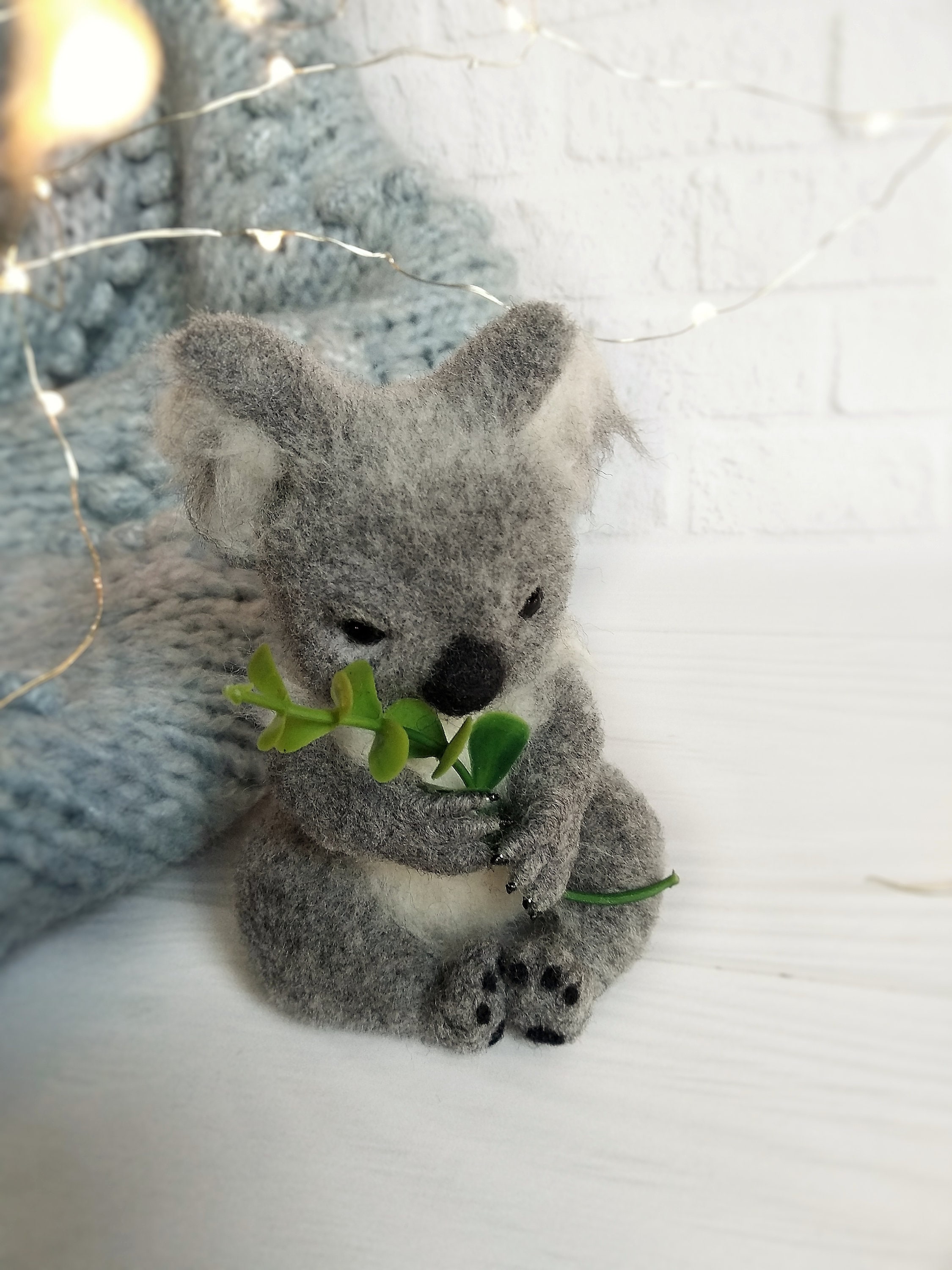 Koala Bear Baby Bear Koala Figurine Deluxe Koala Bear Statue Koala Gifts  Christmas Gift Koala Bear Home Décor Christmas Accents 