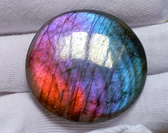 Cabochon rond de labradorite Spectrolite : Pierre précieuse Feu Arc-en-ciel (69,10 carats)