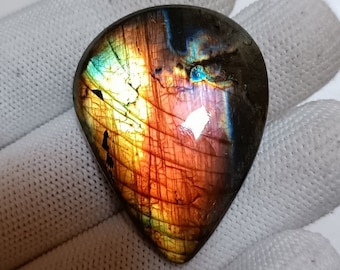 Cabochon poire spectrolite labradorite 78,95 carats : pierre précieuse non fixée