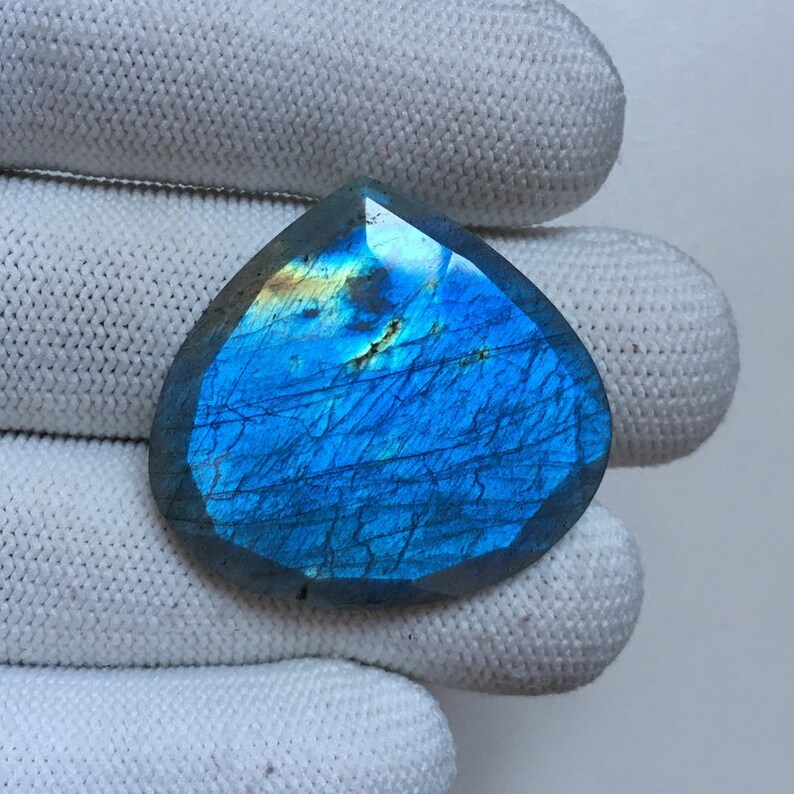 Low Price Multi Fire Labradorite Multi Fire Labradorite Faceted Loose Gemstone 49.60 Carat Heart Shape Best For Silver,Wire wrap Jewelry