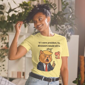 Frau lustiges T-Shirt | Politisches Humor-Shirt | Ironisches Zitat T-Shirt | Satire Kleidung für Frauen | Damen T-Shirt mit Aufdruck