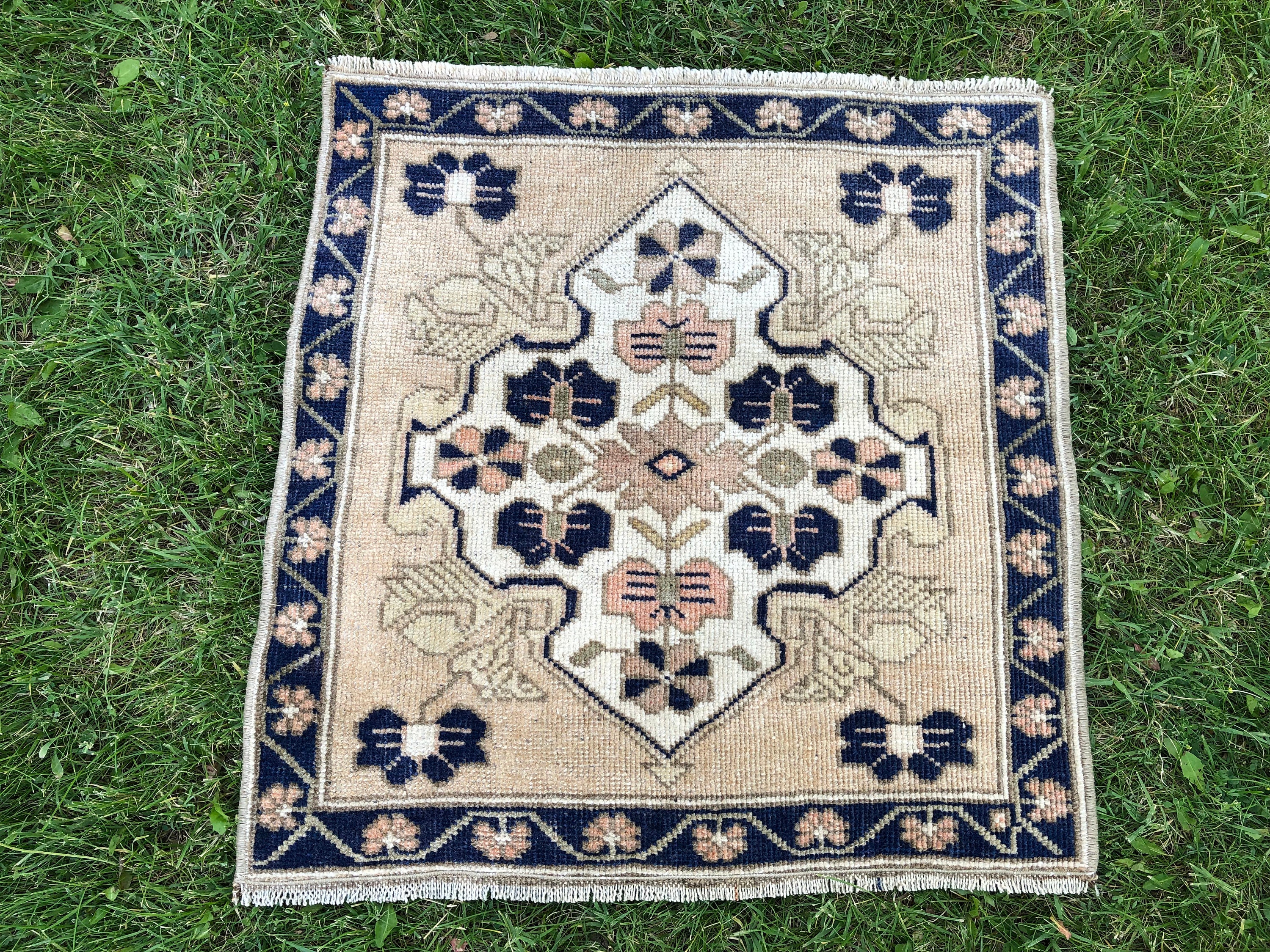Turkish Square Door Mat, Neutral Vintage Area Rug, Small Oushak Rug, 2x2 Rug  Square, Blue Kitchen Rug, Entry Rug, Outdoor Patio Rug 2'2x2'2 