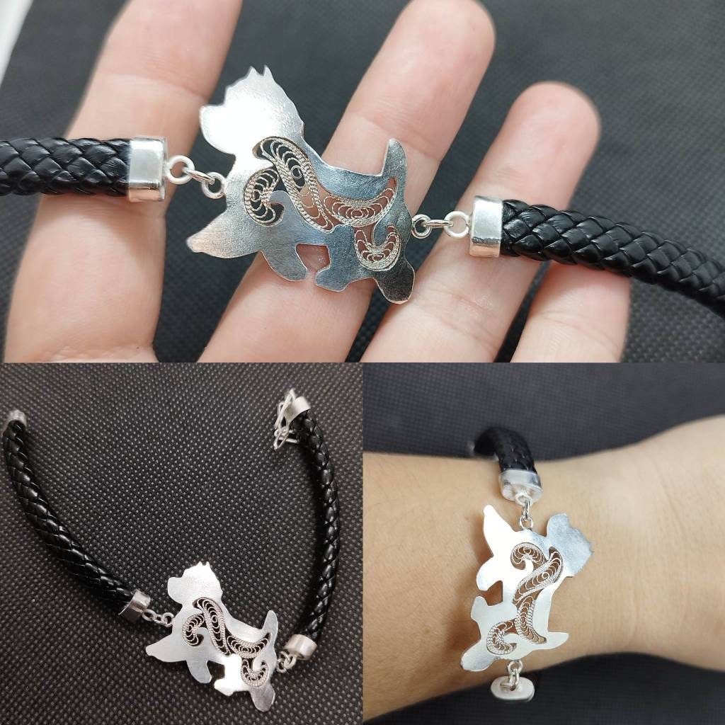 Vintage 1940's Sterling Silver Charm Bracelet With 30