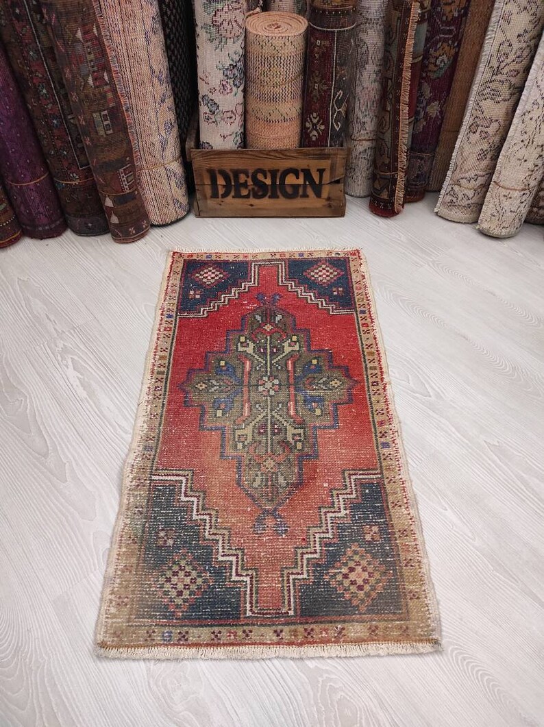Small Oushak Rug Red Runner Rug Oriental Rug Handknotted Rug Small Entry Rug 1.9 x 3.4 ft Mini Wool Rug Small Vintage Rug