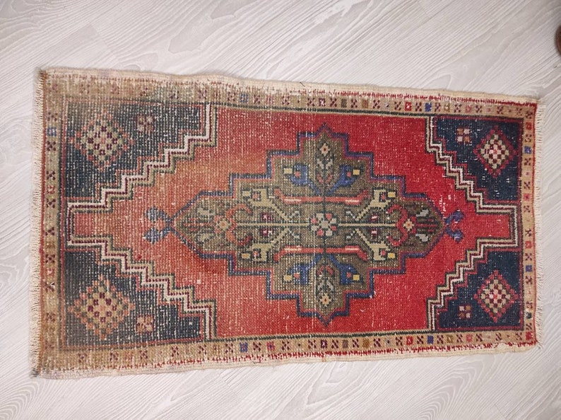 Small Oushak Rug Red Runner Rug Oriental Rug Handknotted Rug Small Entry Rug 1.9 x 3.4 ft Mini Wool Rug Small Vintage Rug
