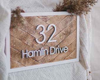 Modern Wood House Number Sign: Eco-Friendly Outdoor Plaque