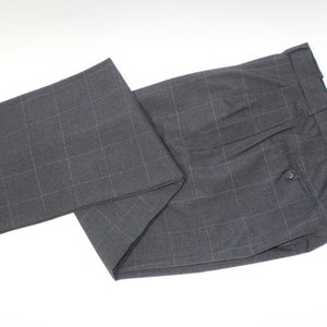 vintage 1980&#39;s -POLO / Ralph Lauren- Men&#39;s pleat front trousers. Charcoal Gray w/ big Light Gray windowpane. Worsted wool. 34&quot; waist