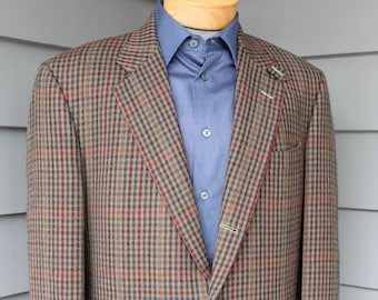 vintage 1990's -Facconable- tweed sport coat. Un-darted, 3-2 roll w/ throat latch. Multi-color gun check. US Size 45-46 Long. Made in Italy