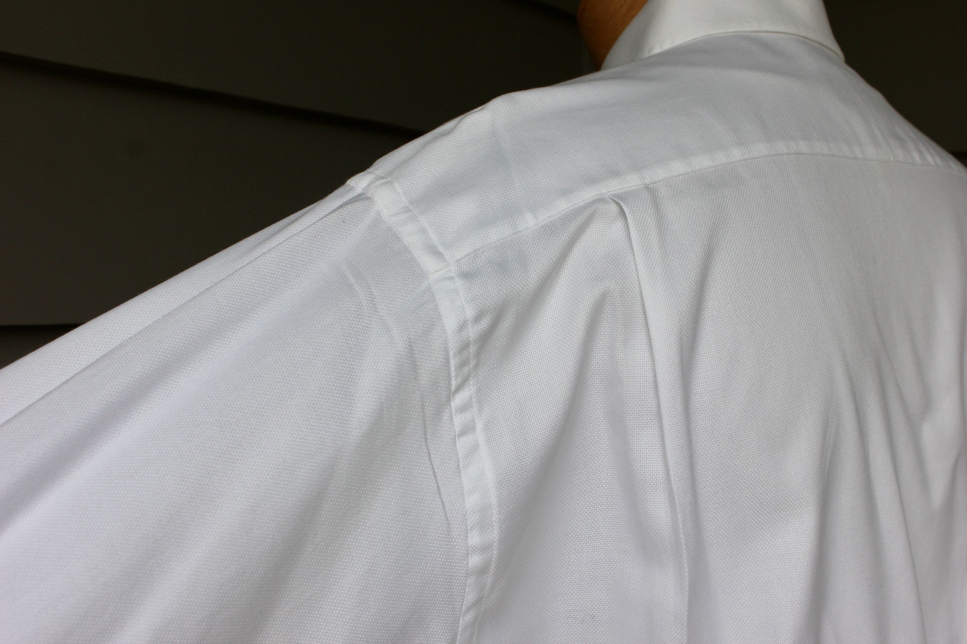 newer vintage -Gitman GOLD- Men's dress shirt. Like 'New'. Pure White Oxford cloth - Loose weave. Cotton. Extra Large - 17 x 34. Made in USA newer vintage -Gitman GOLD- Men's dress shirt. Like 'New'. Pure White Oxford cloth - Loose weave. Cotton. Extra Large - 17 x 34. Made in USA
