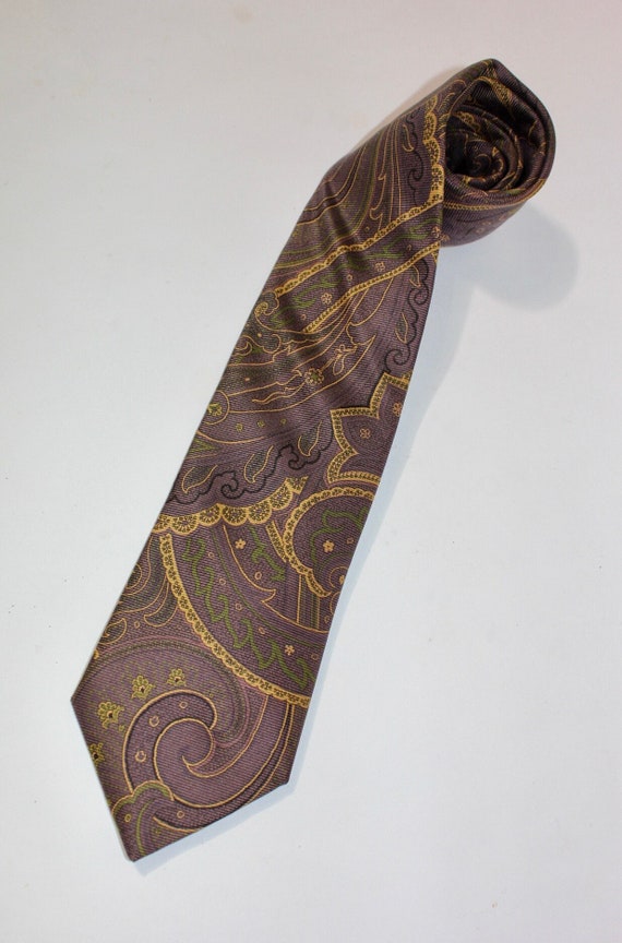 newer -Paul Stuart- Men's neck tie. Twill woven si