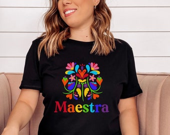 Maestra Shirt, Spanish Teacher, Bilingual Teacher, Teacher Shirt Gift, Teacher Shirt, Maestra Gift, Teacher Appreciation Gift, ESL Teacher