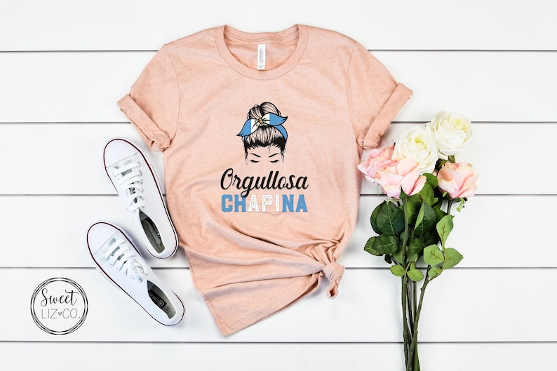 Camiseta Orgullosa Chapina: Camisa de mujer latina guatemalteca Heather Peach