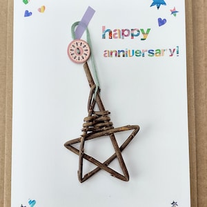 Carte d'anniversaire avec étoile de saule et lettrage arc-en-ciel, parfaite pour un 9e anniversaire de mariage