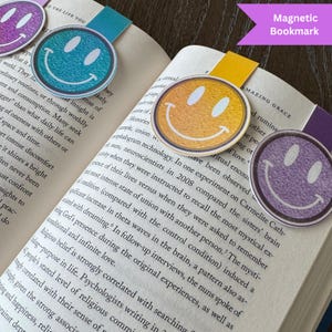 Holographic Magnetic Bookmark Chenille Patch Smily Face Magnet Gift for Book Lover Kids Easter Basket Reading Book Club Reading Accessories