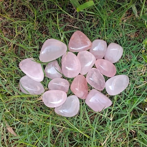 Rose Quartz Tumbled Stones 20-40mm (1&quot;-1.5&quot;)