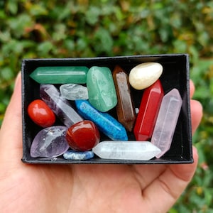 Sieben Chakra Kristall Set von 14