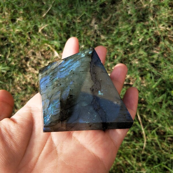 Labradorit Große Pyramide, Kristall Pyramide 2" 50mm