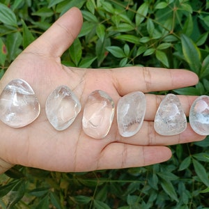 Piedras rodadas de cuarzo transparente de 20 a 40 mm (1"-1,5")