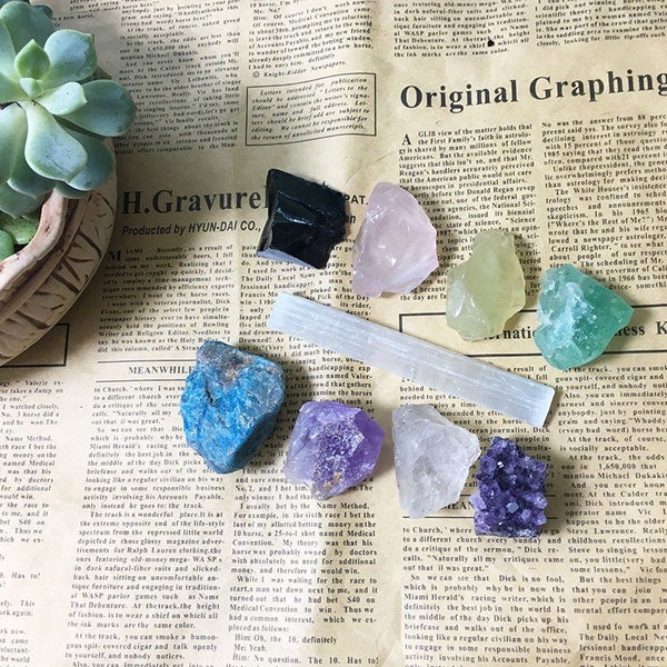 Beginners Crystal Kit 9 pcs in Gift Box Selenite Amethyst Rose Quartz Apatite Fluorite Clear Quartz Citrine Black Obsidian