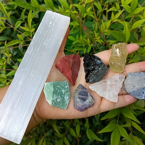 Large 7 Rough Crystal Chakra Set with Large Selenite Charging Plate