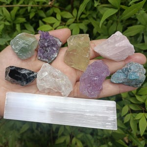 Beginners Crystal Kit 9 pcs in Gift Box Healing Crystals and Stones