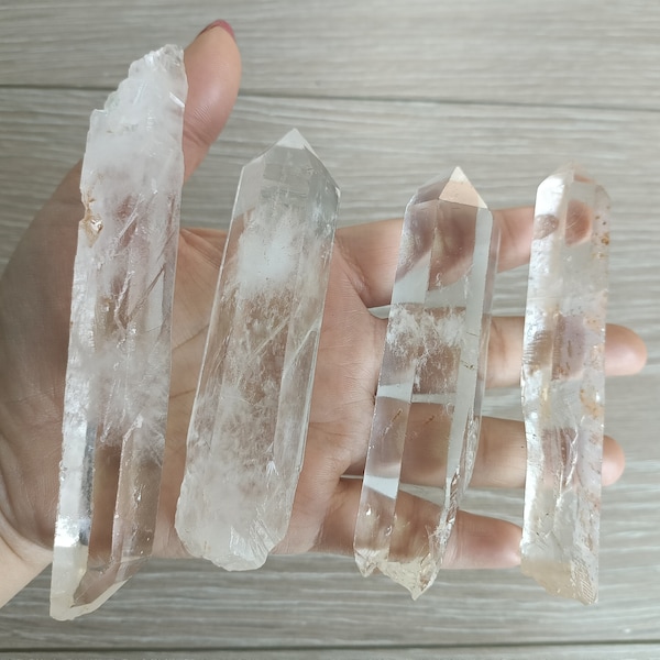 Large Clear Quartz Point 4" (9-11 cm)