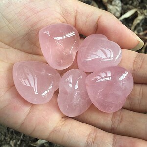 Coeur de quartz rose Choisissez votre taille image 4