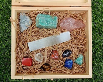 Healing Crystals and Stones Gift Set of 11