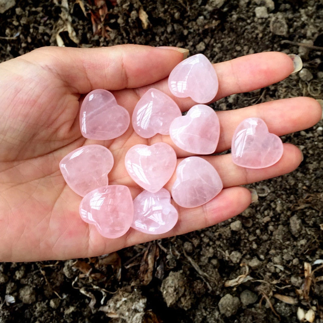 Bundle of 10PCS Rose Quartz Crystals Heart Thicken and 10PCS Colorful  Assorted Heart Crystals Stones 0.8 * 0.8 * 0.4
