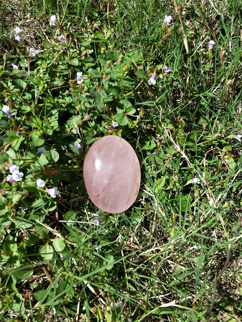 Large Rose Quartz Palm Stone Rose Quartz Healing Crystals Etsy