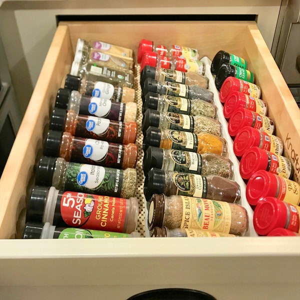 Customizable spice rack drawer, wedding shower gift for kitchen, new home owner gift, housewarming gift for cooks, kitchen gift for bakers