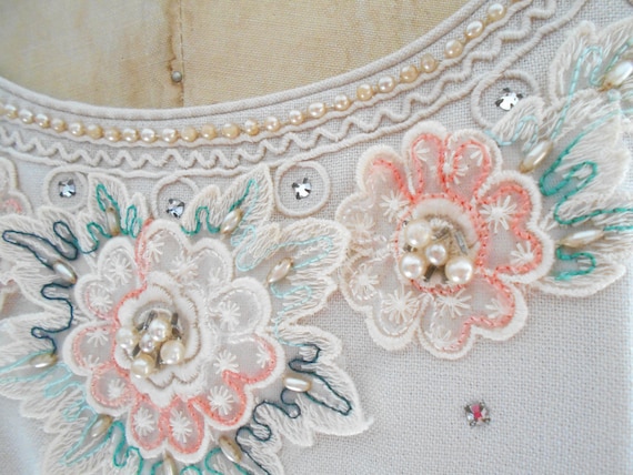 Pretty 1940's Dress/Bolero with Embroidered Flowe… - image 5