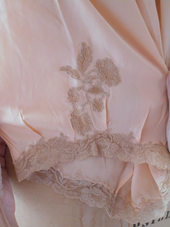 1920-30's Pale Peach Silk Lace Tap Pants/Bloomers