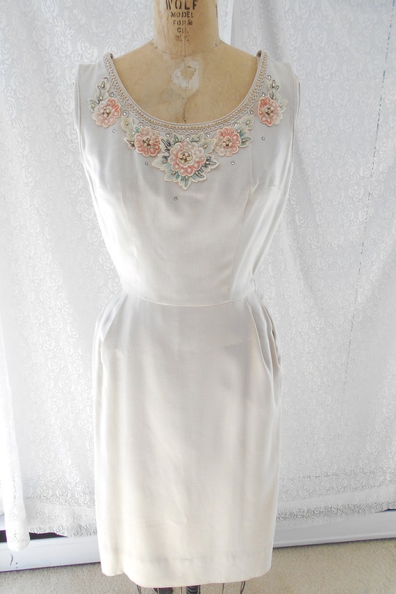 Pretty 1940's Dress/Bolero with Embroidered Flowe… - image 2