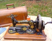 Antique 1887 12k Singer Fiddlebase Sewing Machine Acathus Decals Cylinder Shuttle Machine Bentwood Carry Case