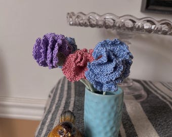 Lacy Carnation Flower Bookmarks