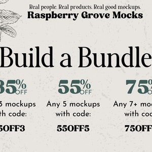 Pu&ograve; includere: Una grafica con il testo "Build a Bundle" e tre opzioni di sconti su mockup. La prima opzione &egrave; uno sconto del 35% per qualsiasi 3 mockup con il codice 350FF3. La seconda opzione &egrave; uno sconto del 55% per qualsiasi 5 mockup con il codice 550FF5. La terza opzione &egrave; uno sconto del 75% per qualsiasi 7+ mockup con il codice 750FF7.