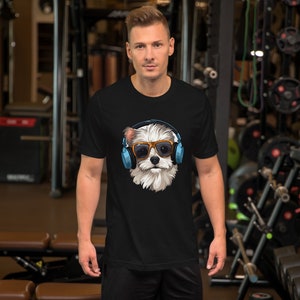 Cooler Hund im Kopfhörer und Sonnenbrille, Unisex T-Shirt