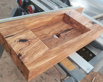 Space-saving design wall-mounted washbasin in olive wood