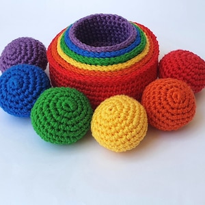 Modèle de paniers emboîtés arc-en-ciel Montessori au crochet, cartes flash pour bébé au crochet incluses au crochet de Noël