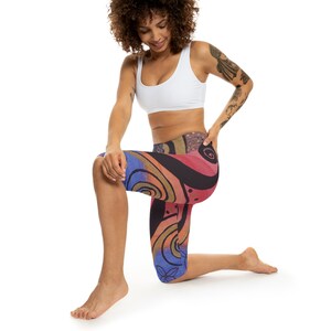 Women's Capri yoga pilates workout Leggings (AOP)