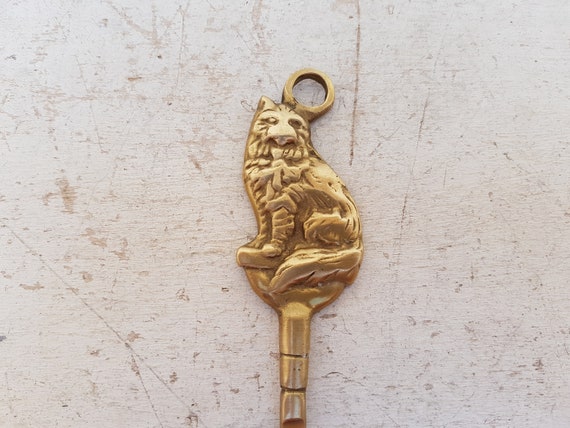 Vintage brass shoehorn. Kitten figurine. - image 2