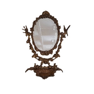 Specchio da tavolo vintage in bronzo / ottone Specchio ovale girevole su piedistallo Cornice in metallo fuso con vassoio per gioielli