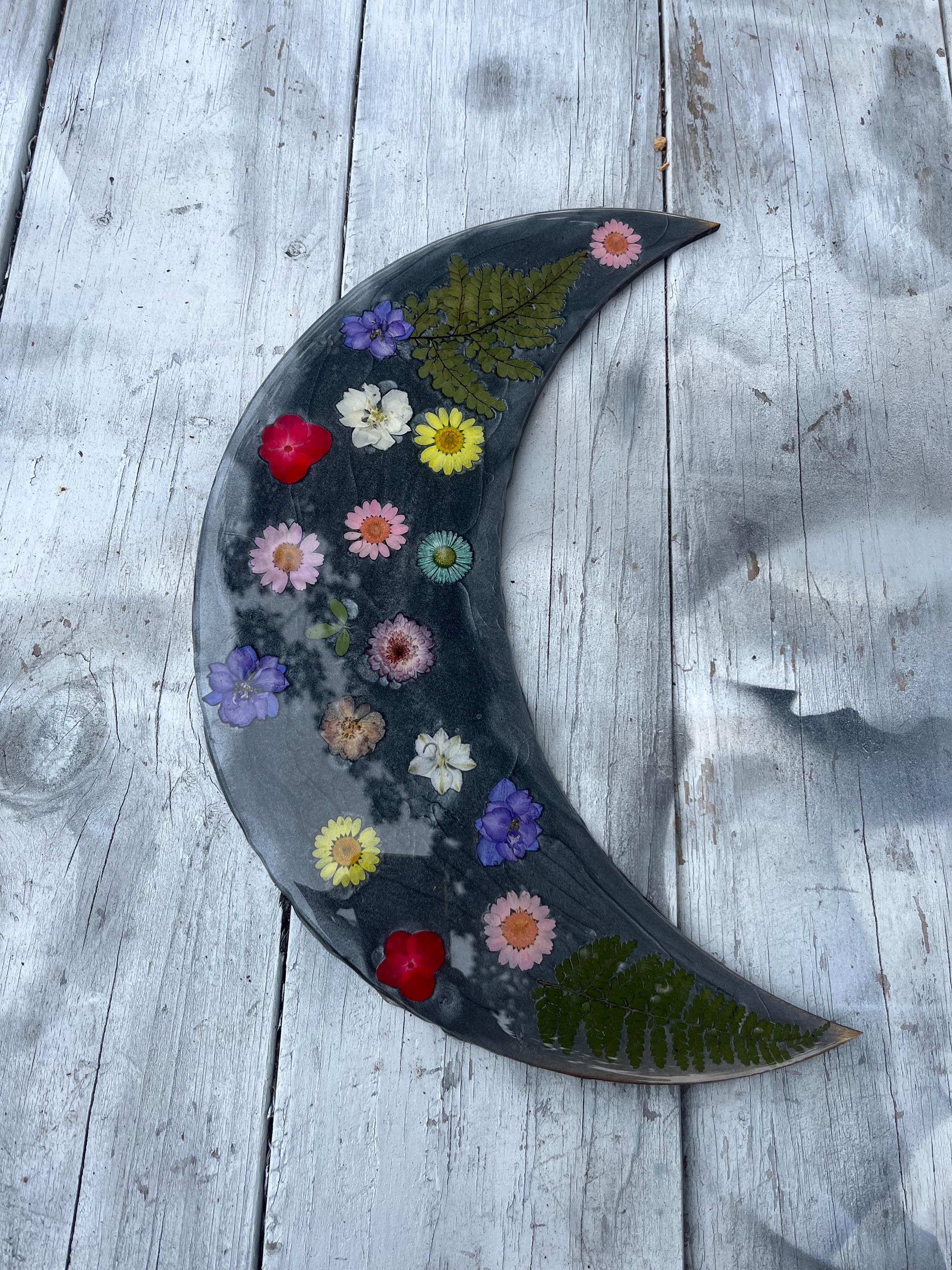 Flower Moon Resin Wall Art: Handmade Wood Decor, Dried Flower Art, Floral Moon, Bohemian Moon Art