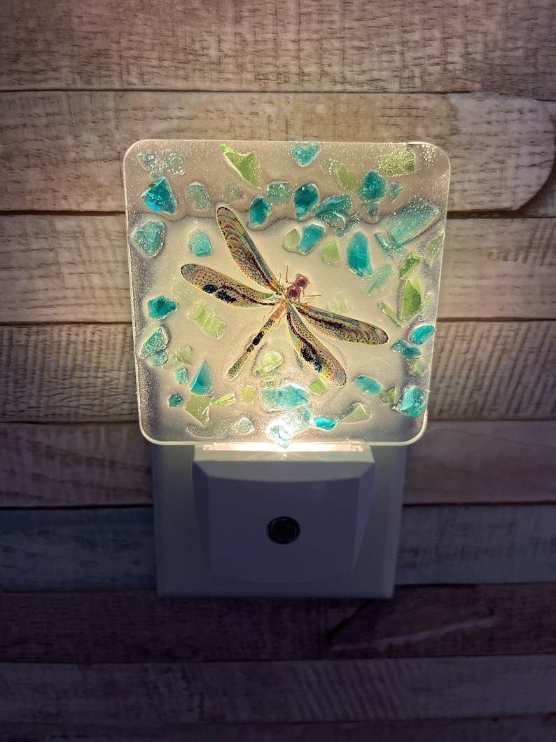 Dragonfly nightlight, Nightlight with Dragonfly, Dragonfly decor, Dragonfly light, Dragonfly night light, Glass Dragonfly image 6