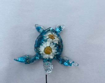 Resin sea turtle, resin turtle, flower turtle, handmade turtle, beach turtle, turtle gift, unique turtle, turtle lover