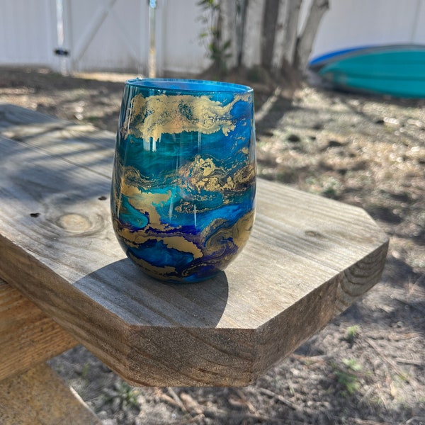 Hand-painted wine glasses, resin wine glasses, unique wine glass, stemless wine glass, handmade wine glass, blue wine glass, wine gift