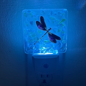 Dragonfly nightlight, Nightlight with Dragonfly, Dragonfly decor, Dragonfly light, Dragonfly night light, Glass Dragonfly image 3