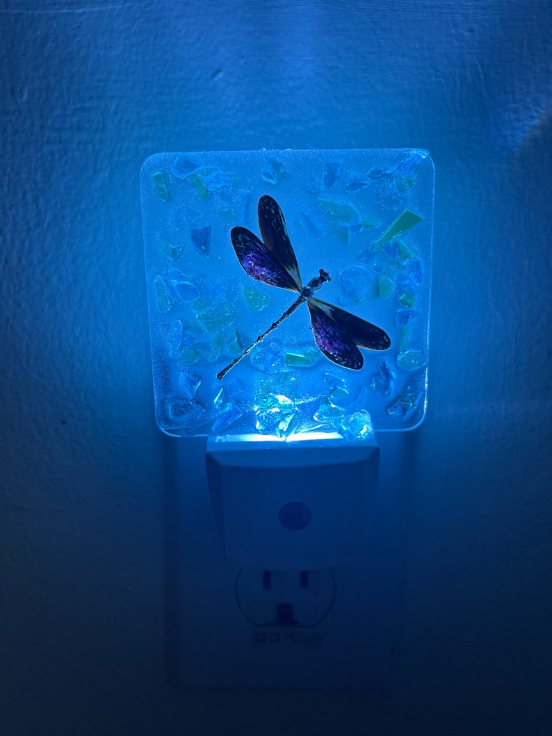 Dragonfly nightlight, Nightlight with Dragonfly, Dragonfly decor, Dragonfly light, Dragonfly night light, Glass Dragonfly image 3