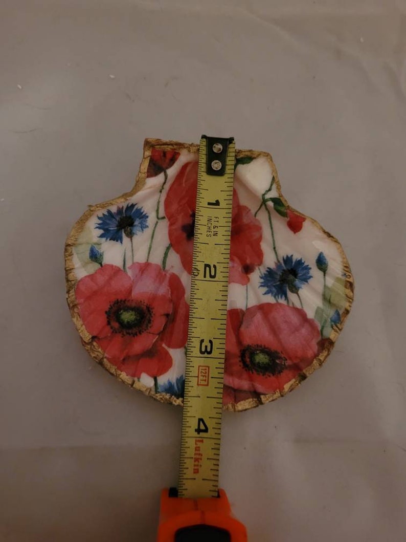 Poppies Shell Decoration Shell Art Decoupaged scallop shell Trinket Dish Ring Holder Party Favors Shell Art Candle Holder